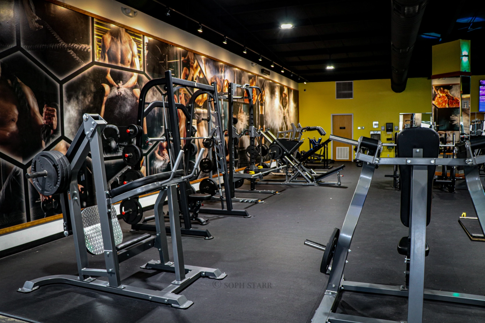 Lifting benches at 24 Seven Club Fitness